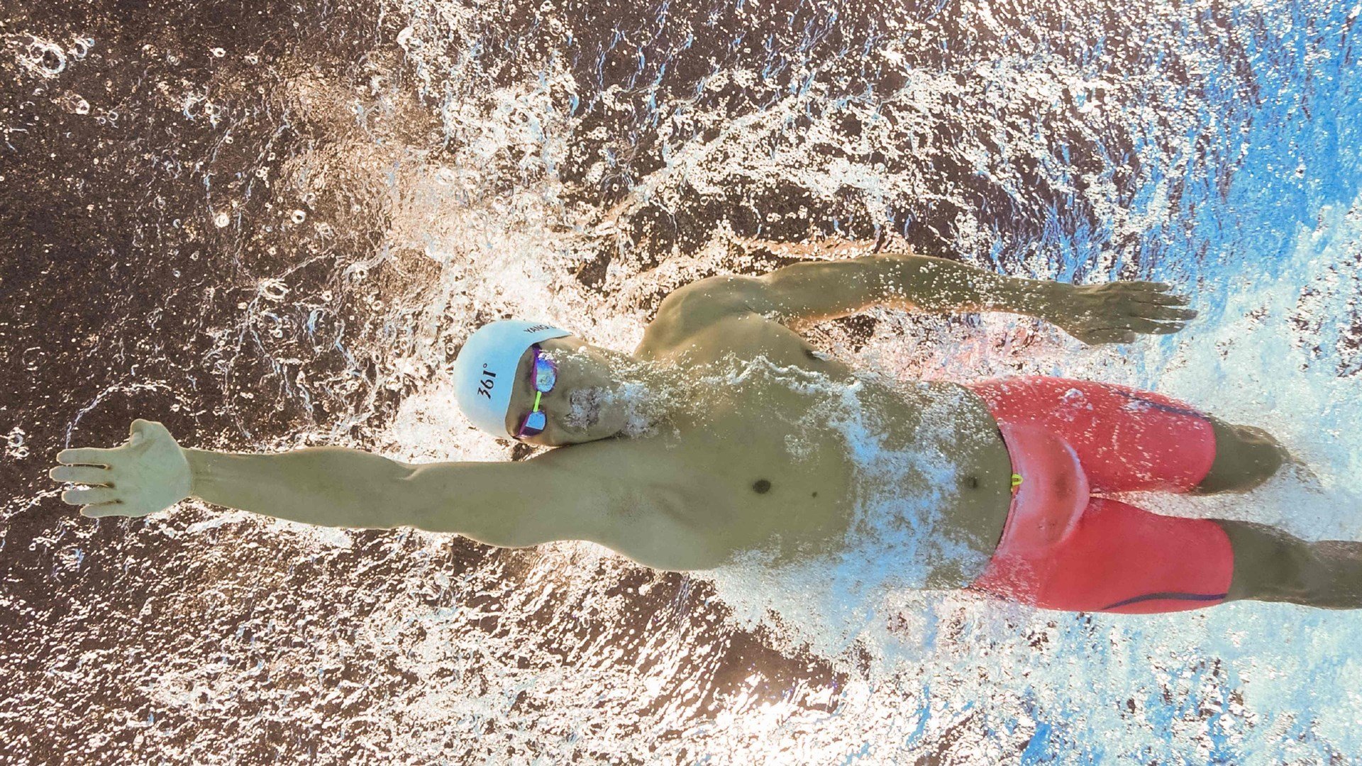 弗朗索瓦·霍尔茨豪伊泽：攻守兼备，成就南非队最佳全能选手，弗雷德·霍伊尔